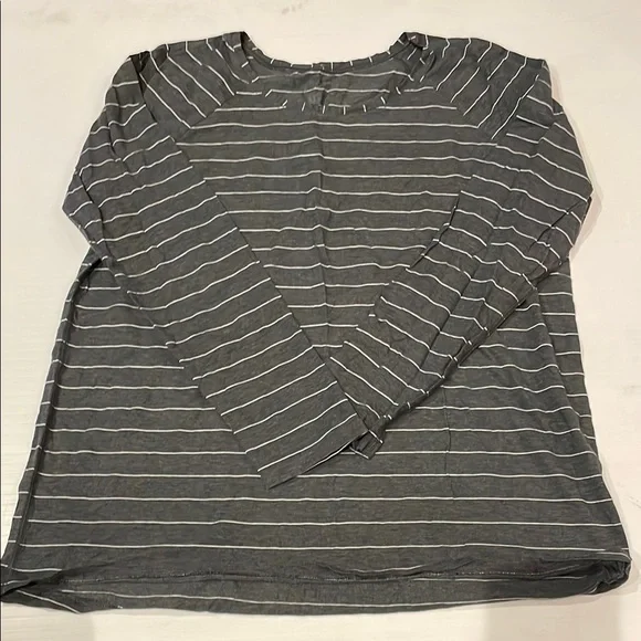 Gray Striped Women's Top - Picture 5 of 7
